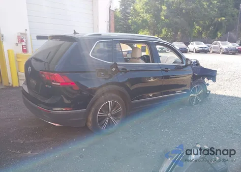 2019 Volkswagen Tiguan Se/Sel/Sel R-Line Jet-Black/Sel R-Line из США, поврежденный, VIN 3VV2B7AX8KM021753